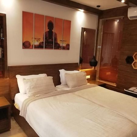 Shivers Oasis Luxury Boutique Resort Candolim Bagian luar foto