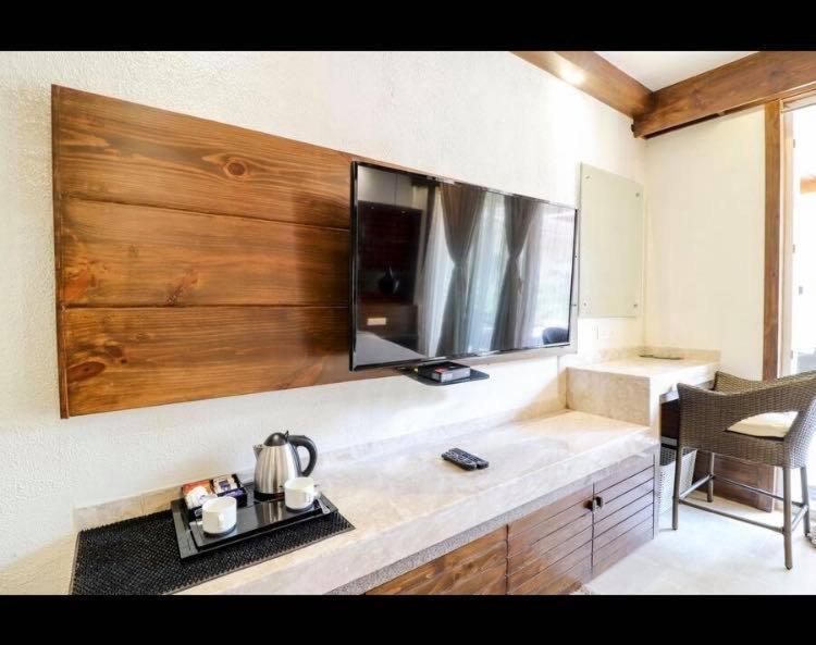 Shivers Oasis Luxury Boutique Resort Candolim Bagian luar foto