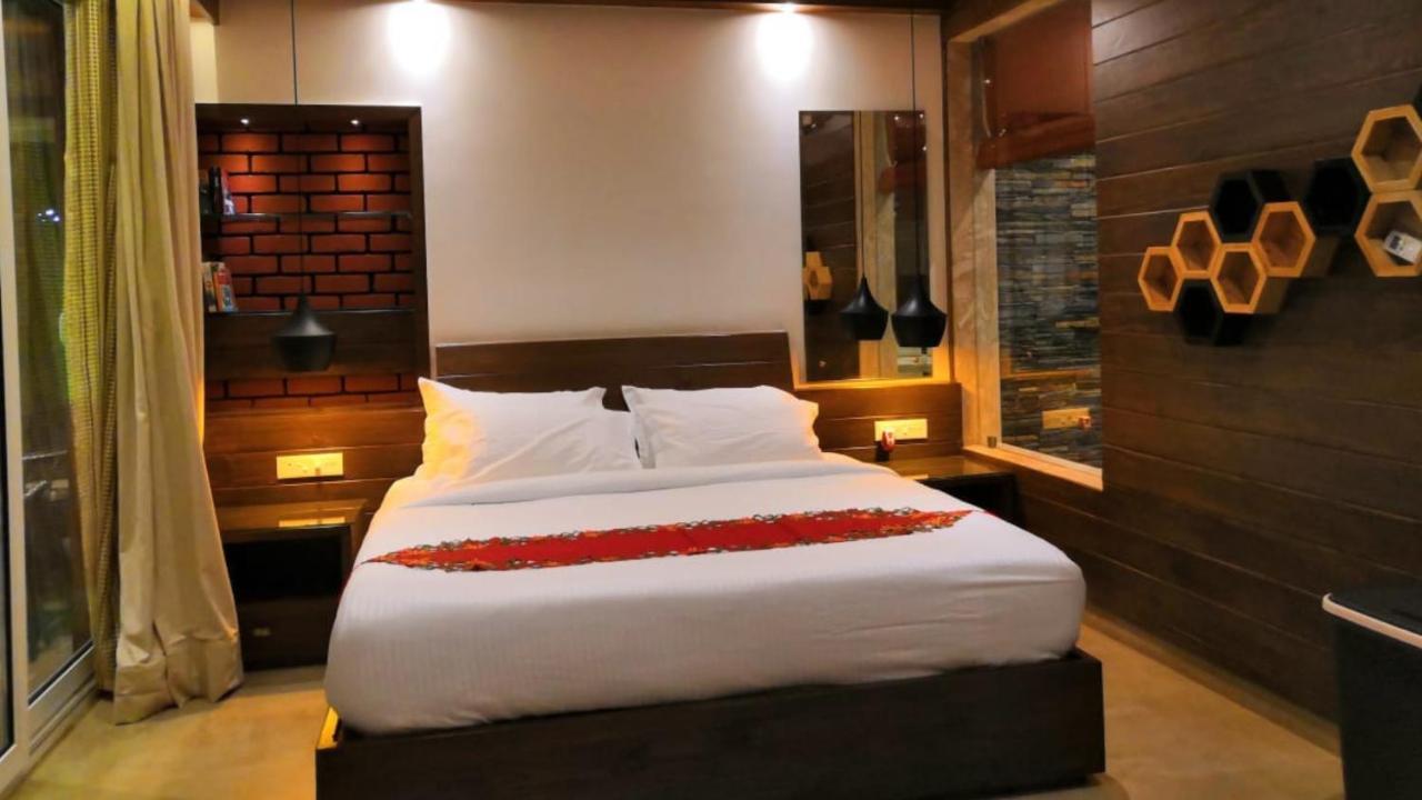 Shivers Oasis Luxury Boutique Resort Candolim Bagian luar foto