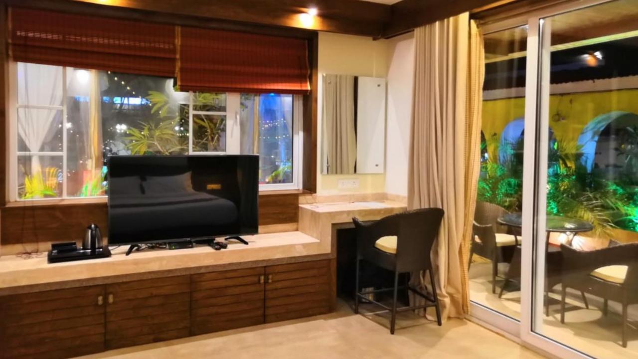 Shivers Oasis Luxury Boutique Resort Candolim Bagian luar foto