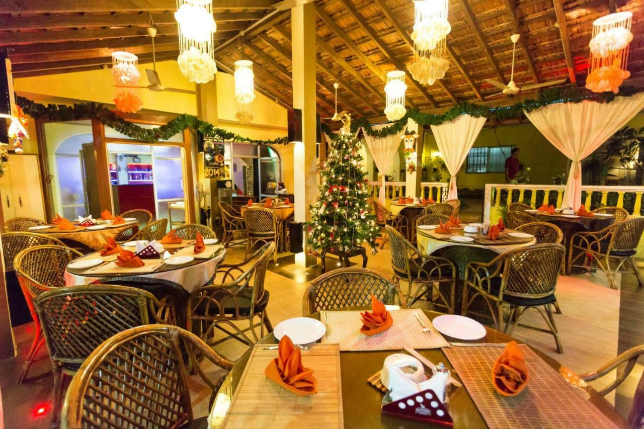 Shivers Oasis Luxury Boutique Resort Candolim Bagian luar foto